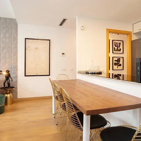 Modern Near Pl. Espana Апартаменты